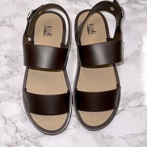 Kali sandals size 7